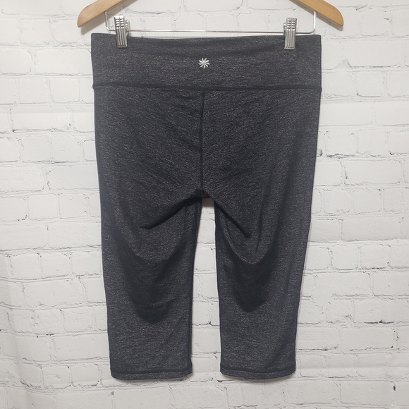 Athleta Sz M Odyssey Chaturanga Capri Leggings - Picture 4 of 11